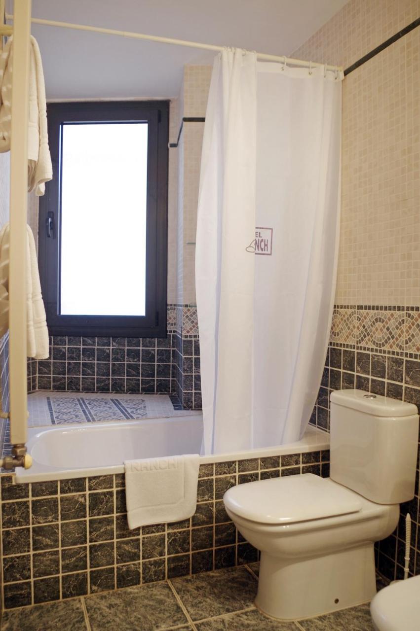Apartament En Placa Nova 2, パラフルジェイ エクステリア 写真