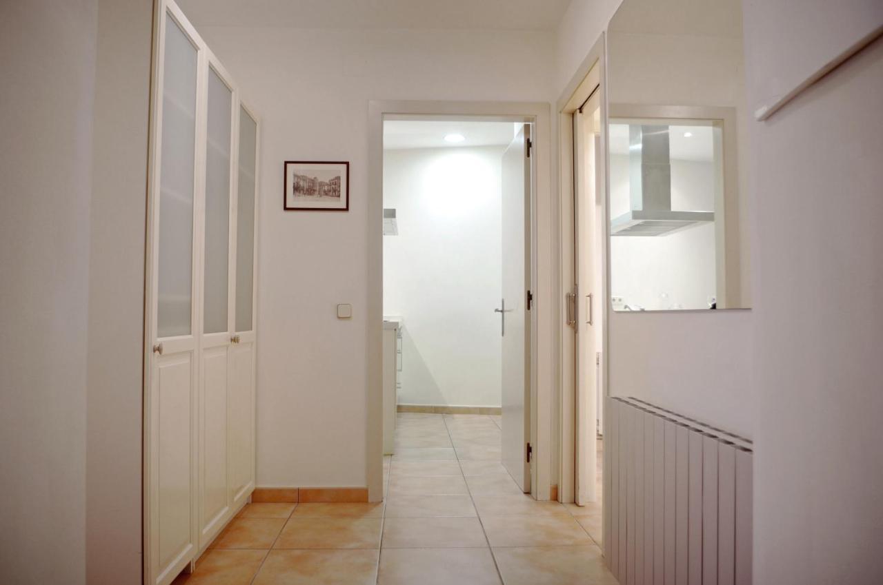 Apartament En Placa Nova 2, パラフルジェイ エクステリア 写真